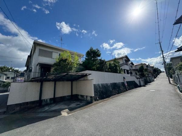 【前面道路含む現地写真】