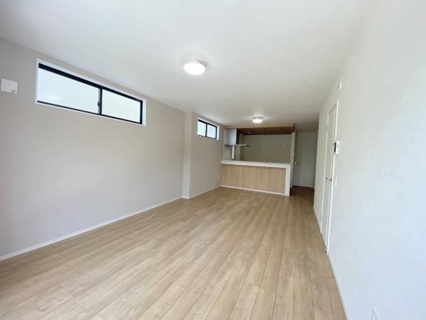 【居間・リビング】 | 垂水区南多聞台8丁目1期3号棟　新築戸建　