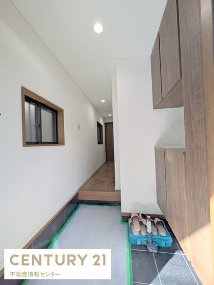 【玄関】 | 港区市岡元町2丁目　中古戸建