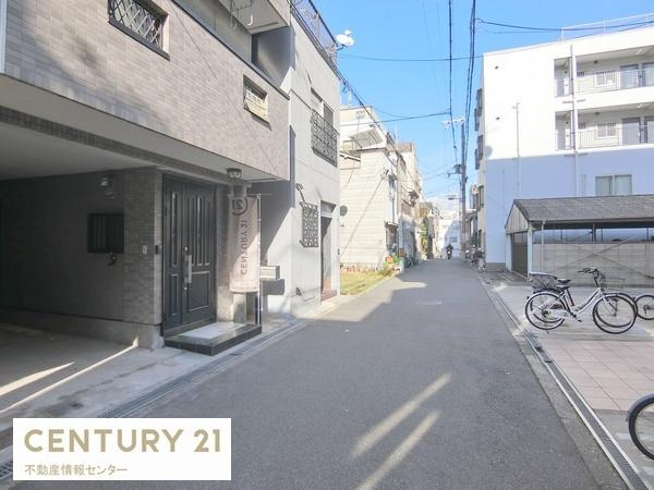 【前面道路含む現地写真】 | 港区市岡元町2丁目　中古戸建