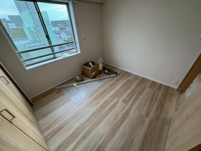 【洋室】 | グーディッシュ谷塚 | ●洋室4.9帖●