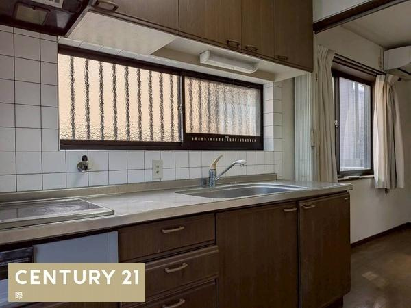 海南市岡田　中古戸建のキッチン