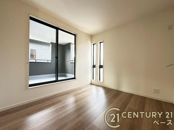 リーブルガーデン平野 ２号棟 ／新築一戸建の洋室|■現地撮影写真■２面採光で明るい洋室です！