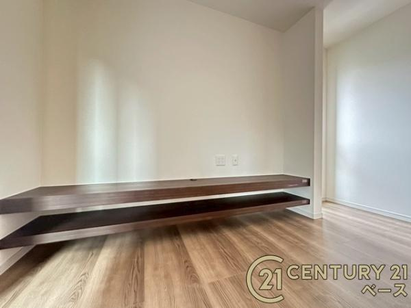 リーブルガーデン平野 ２号棟 ／新築一戸建のその他|■現地撮影写真■新仕様・ＬＤＫにおしゃれなＴＶカウンターが設置されています！