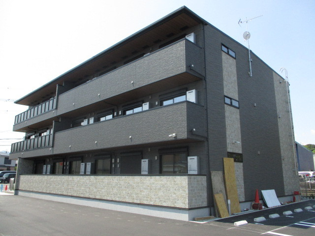 メゾンリアリ2の外観