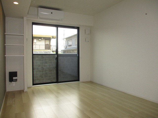 メゾンリアリ2の居間・リビング