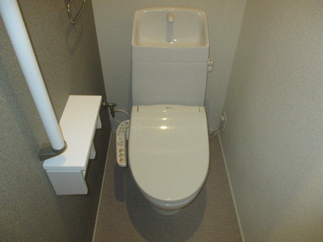 メゾンリアリ2のトイレ