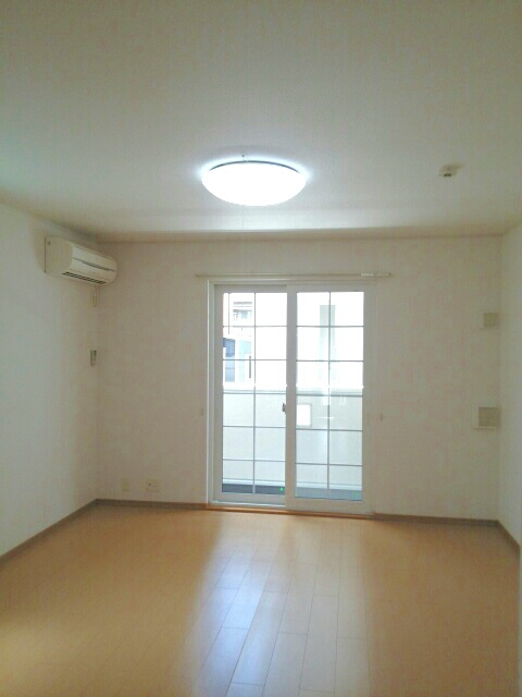 ヴィラ・ブライト　Ⅱの居間・リビング|居室・リビング