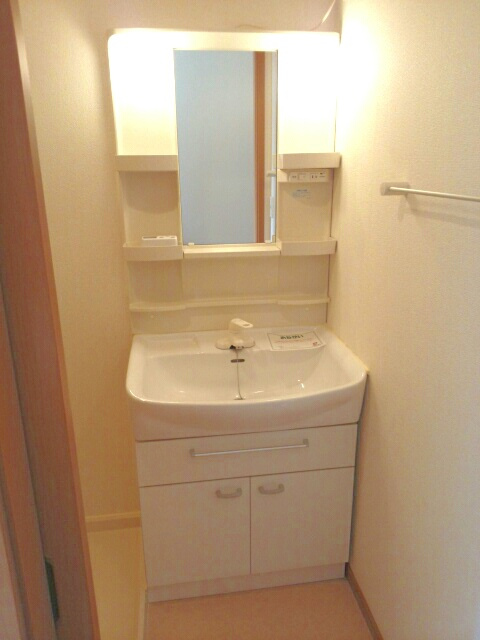 ヴィラ・ブライト　Ⅱの洗面所|洗面所