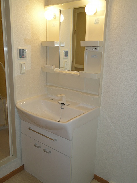 プリムローズＩＮＯの洗面所|洗面所