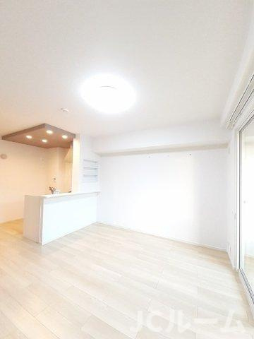 Ｃａｌｍｅ　楡の木の内装