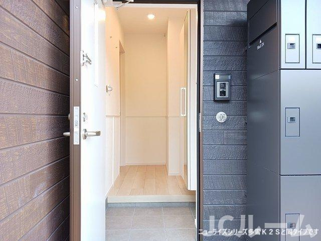 カーサさくらＡの玄関