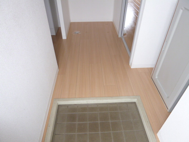 倉敷市福田町古新田のアパートの玄関