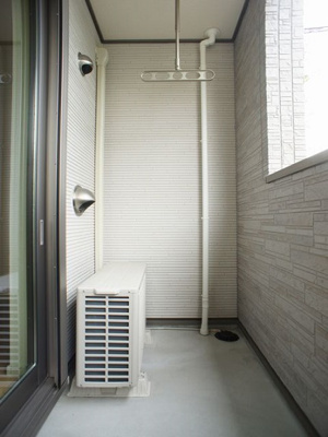 【バルコニー】 | ベルソレイユＢ | 日当たり良好！お洗濯物がたくさん干せます♪