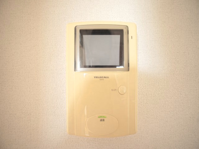 【セキュリティ】 | Ｋ・Ｕ・２ | 訪問者の確認ができるTVドアホン付きです♪