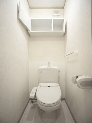 【トイレ】 | Ｋ・Ｕ・２ | 温水洗浄暖房便座機能付きです♪