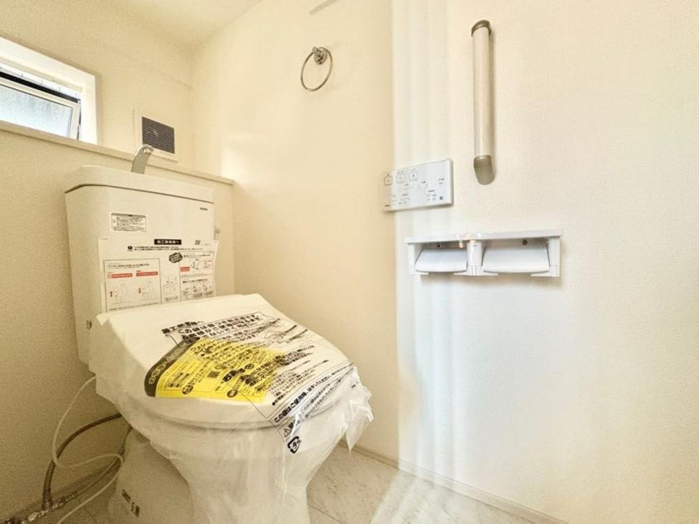 【Blooming Garden】東久留米市花小金井弥生のトイレ|快適な温水洗浄機能付きトイレ。いつも使うトイレだからこそ、こだわりたいポイントです。