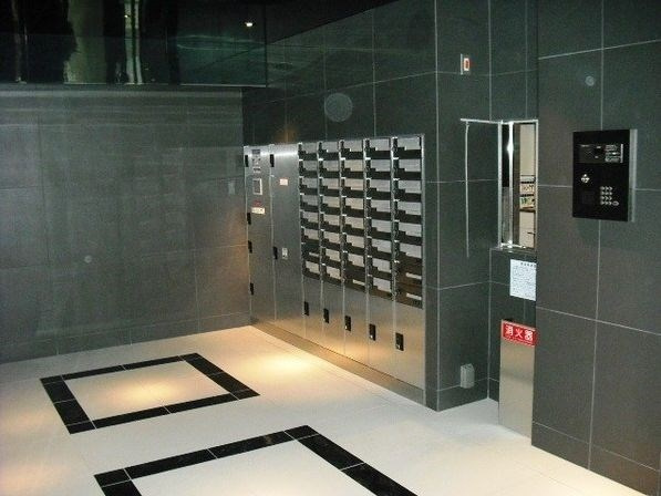 【ロビー】ジェノヴィア白金台グリーンヴェール