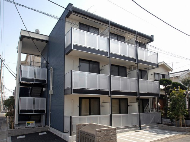 レオパレスラッキー