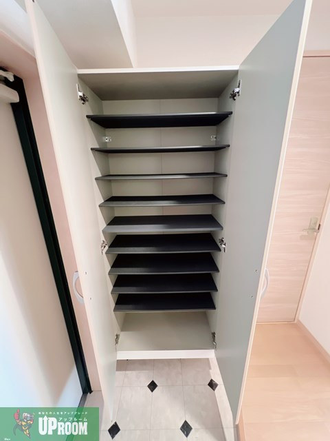 シャイン・ヴィレッジの玄関