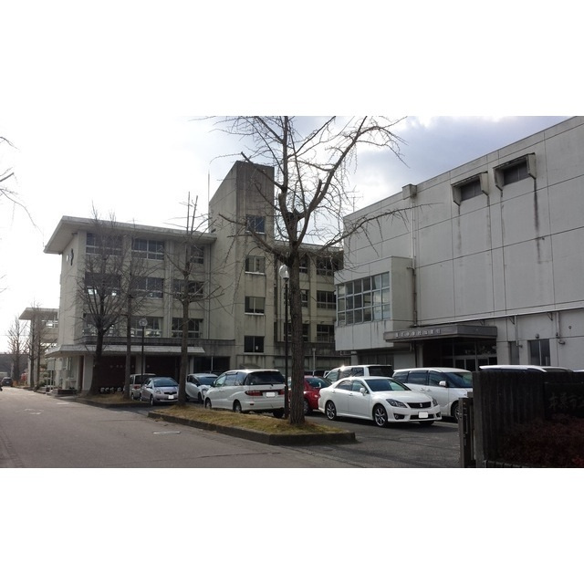 本巣市上真桑のアパートの周辺|真正中学校