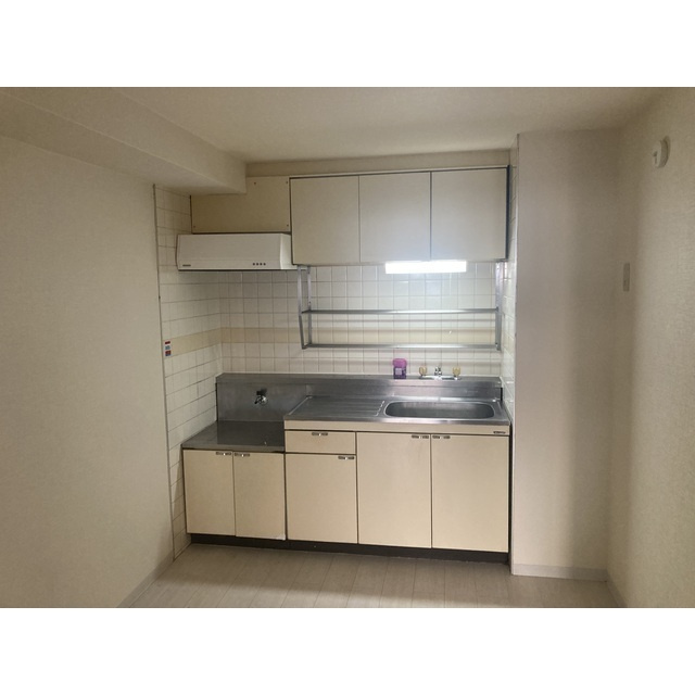 レヂオンス小手指のキッチン