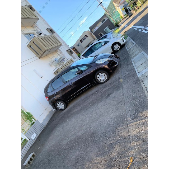 ハイツリバービレッジの駐車場