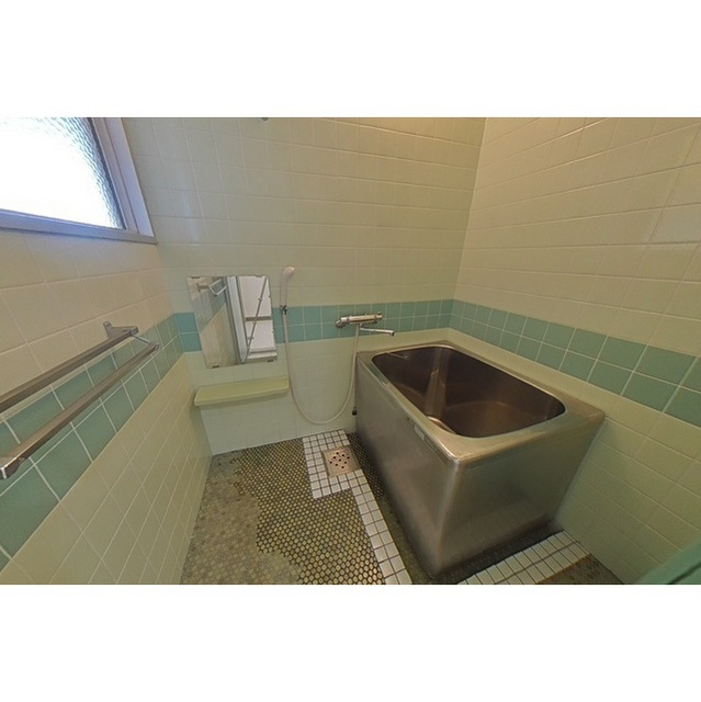 ハイツリバービレッジの浴室