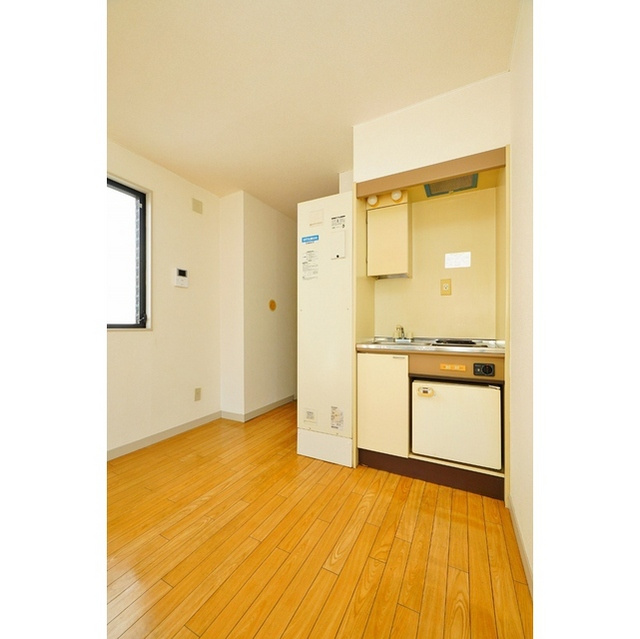 コートハウスＮＡＤＡの居間・リビング|洋室　９帖