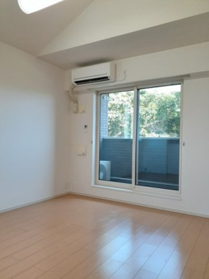 【居間・リビング】 | ビジュ・リアンＢ | こちらのリビングで趣味の時間をお楽しみください