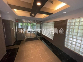 【エントランス】 | 清潔なエントランスです