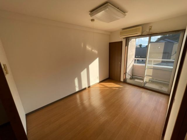 第2ハイツグロリヤの居間・リビング