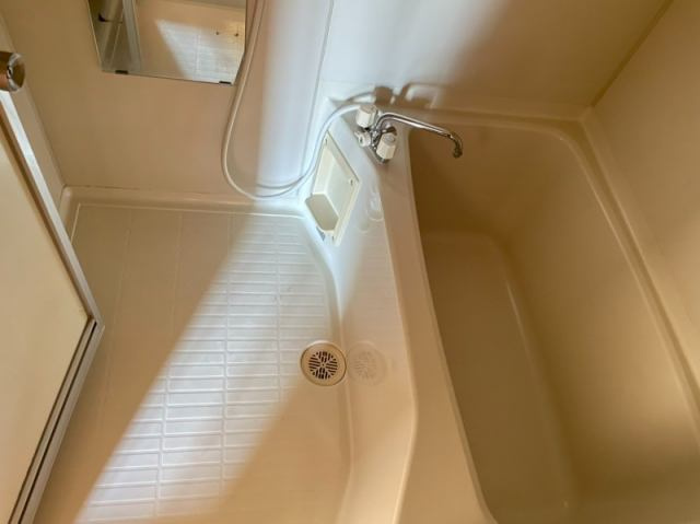 第2ハイツグロリヤの浴室
