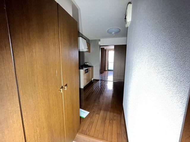 パルメディア　Kの玄関