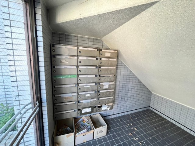 シャルム文京のエントランス