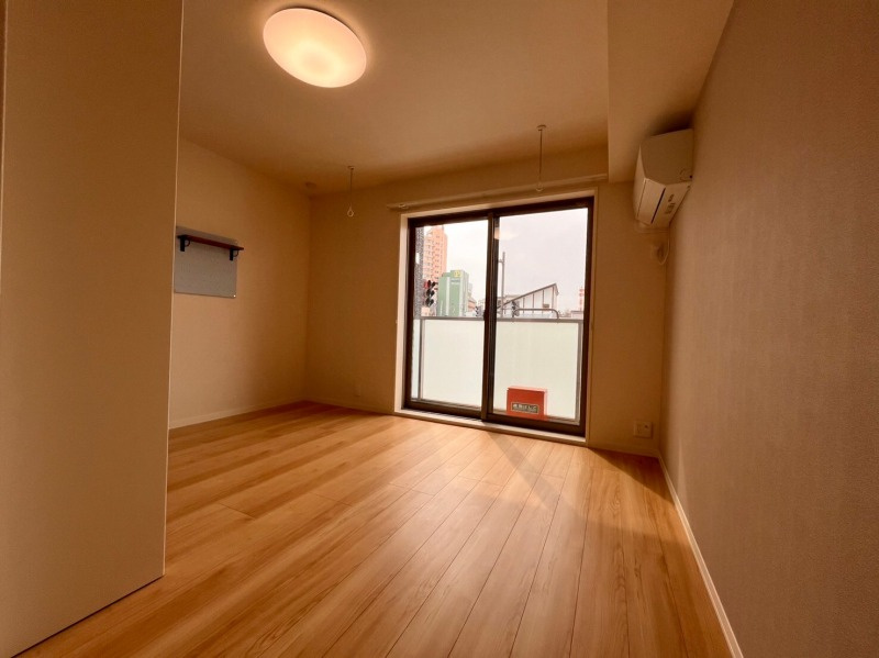 Villa CRESTの居間・リビング