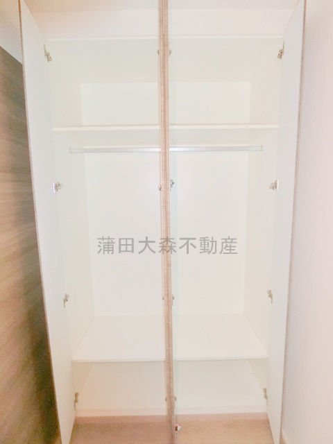 ブランズシティ久が原の収納|洋室6.1帖収納　クローゼット