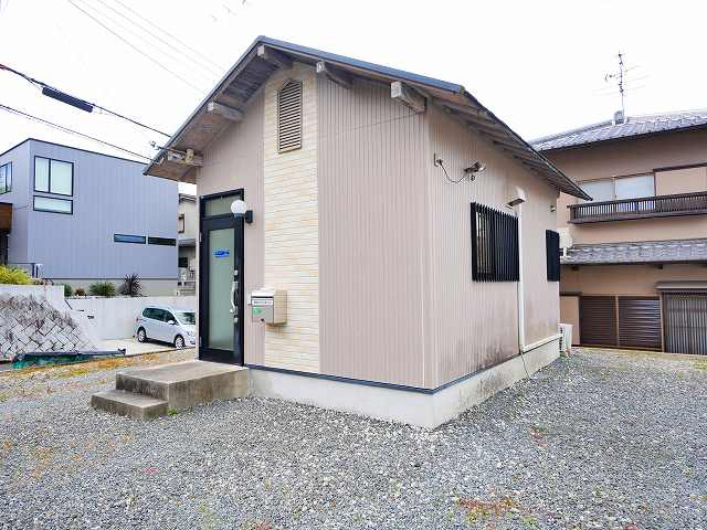 中山町西３丁目貸事務所の外観
