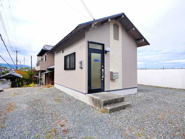 中山町西３丁目貸事務所の外観