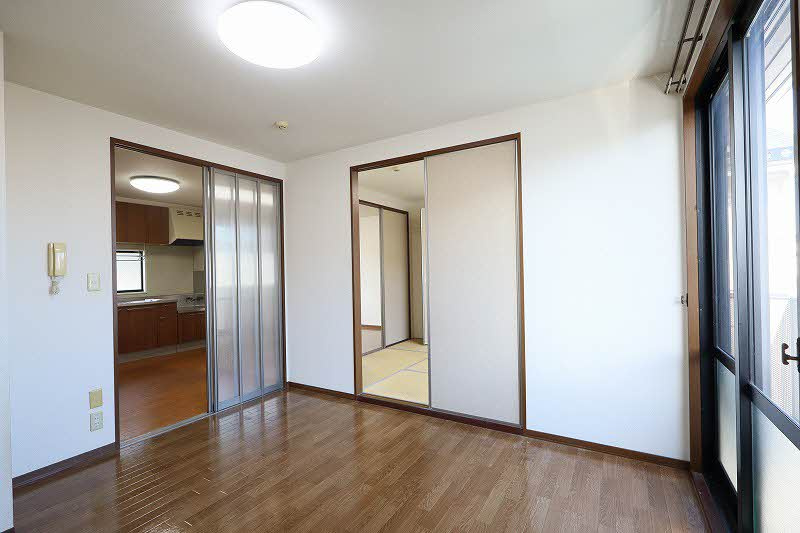 ヴェルディハイツ C棟の居間・リビング