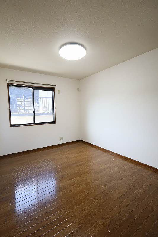 ヴェルディハイツ C棟の居間・リビング