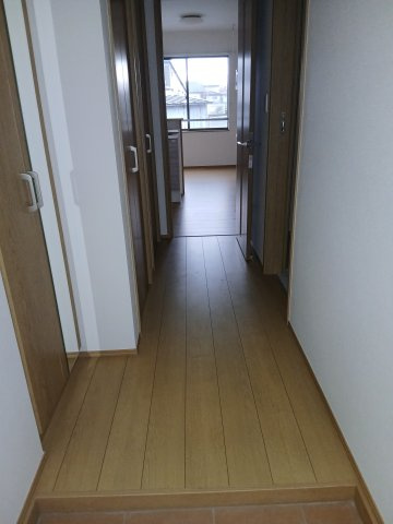 TエステートⅢの玄関