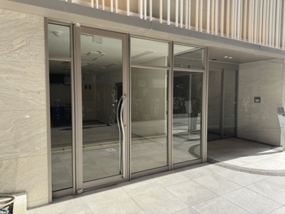 【エントランス】 | B＆Lビルディング