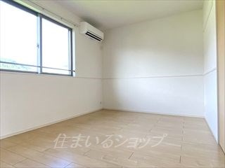 広島市安佐北区亀山３丁目のアパートの寝室|寝室にもエアコン付き
