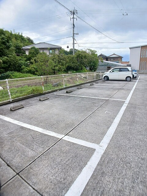 ニューサンライズの駐車場|駐車場