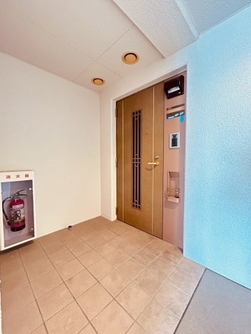 ウエステ垂水のエントランス