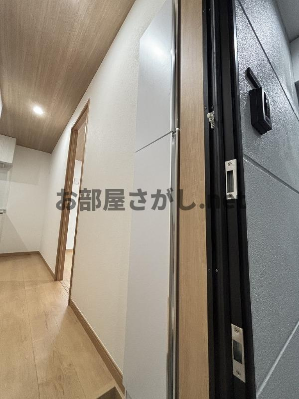 IROHA浅草の内装|明るい室内です