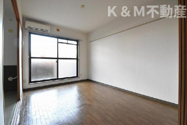 第１８パールメゾン吉田の居間・リビング|ゆったりとしたリビングです