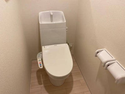 【トイレ】 | アベニールのざと | シャワー付トイレ