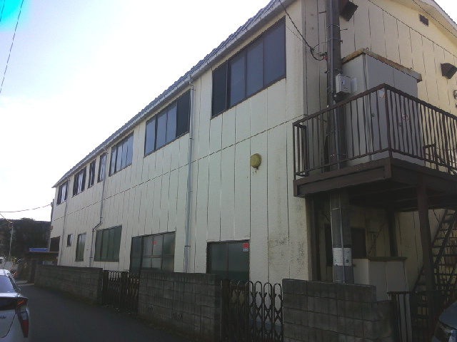 流山市駒木の倉庫の外観